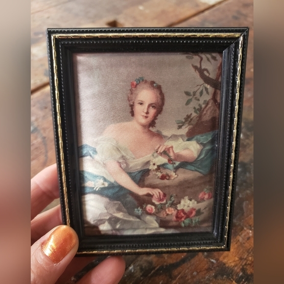 VINTAGE 70s Reproduction Miniature Silk Portraits Anne Henriette Mrs Mary Graham - Picture 2 of 7